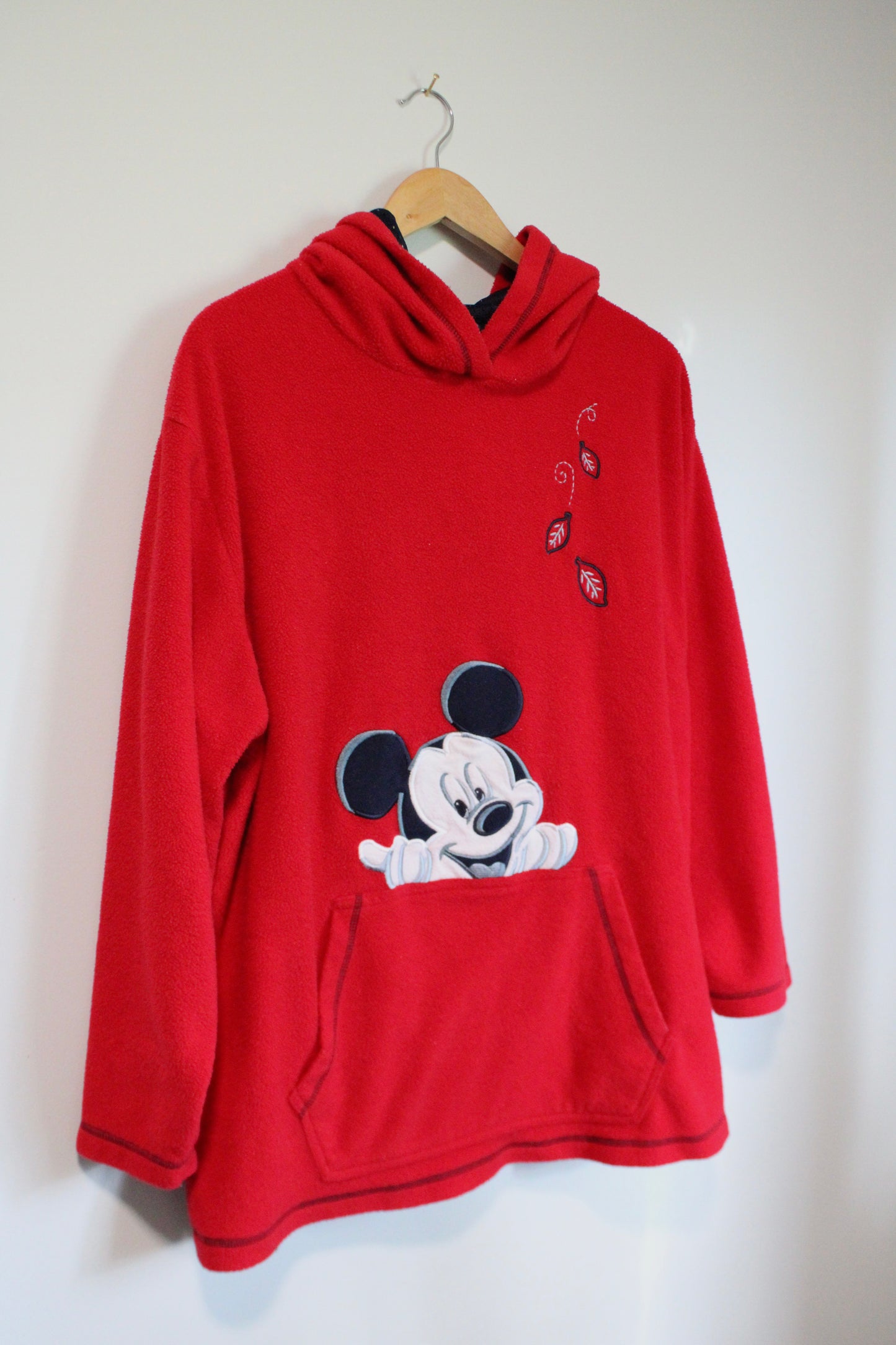 Vintage Mickey with falling leaves fleece hoodie - Size 1X