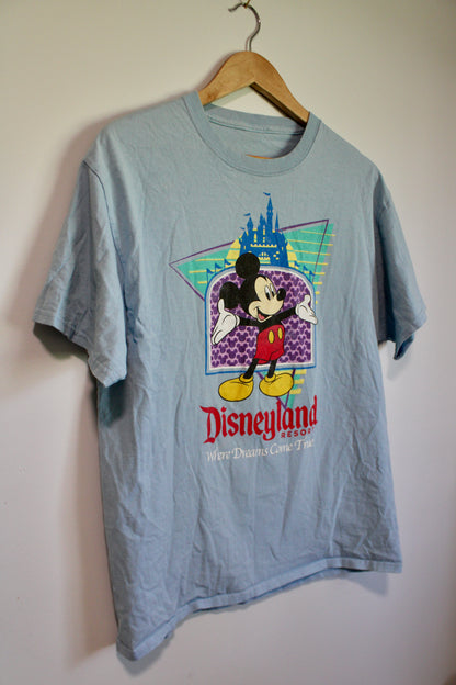 Retro print Disneyland resort tee