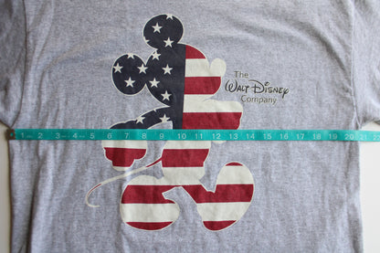 Cast Exclusive American flag Mickey tee - size L